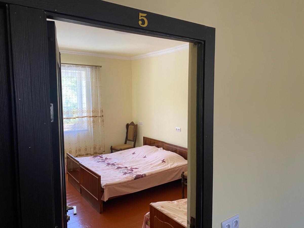 Karine B&B Yeghegnadzor Екстериор снимка